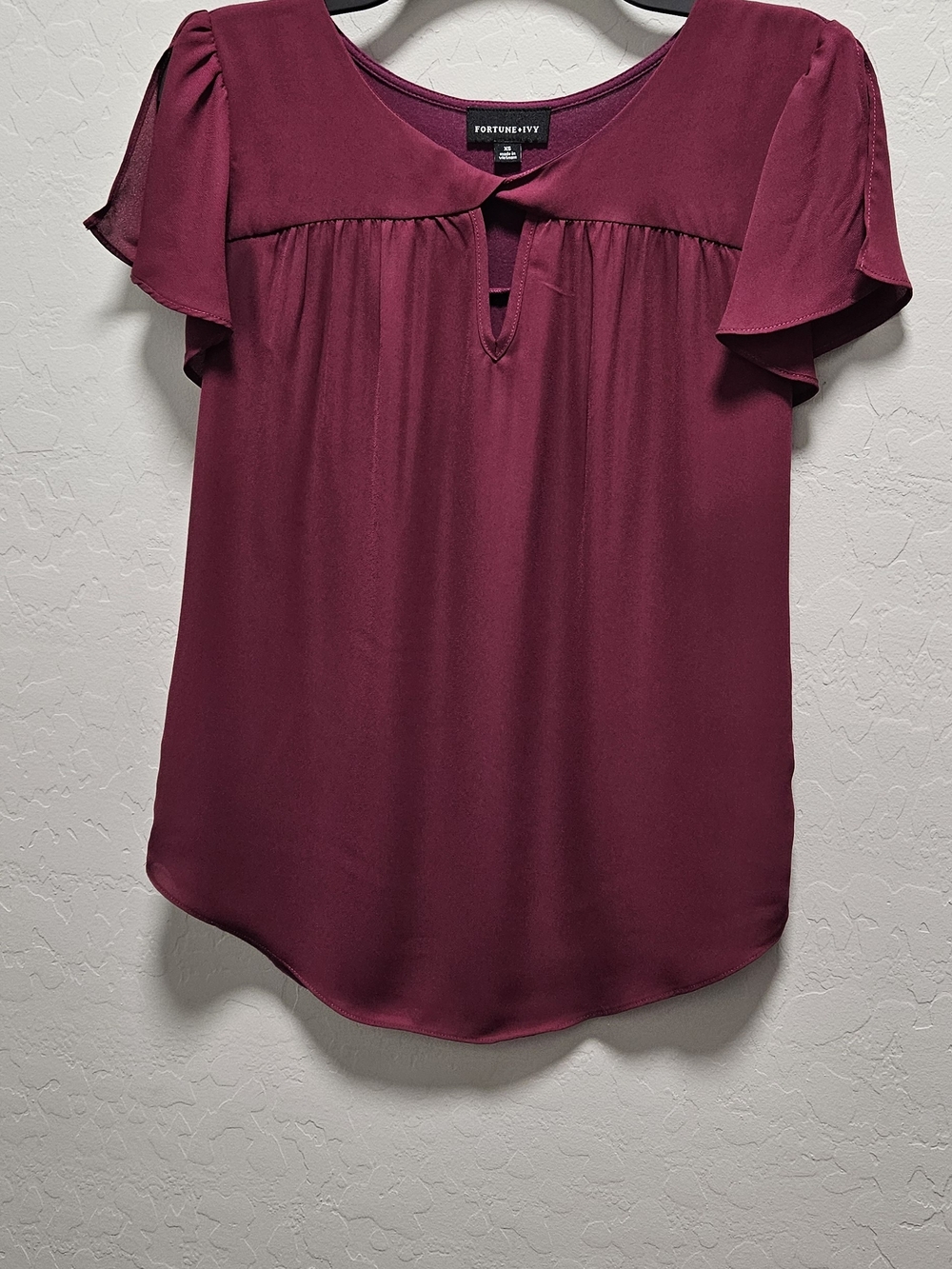 Fortune + Ivy Wine Short Flutter Sleeve Blouse XS Stitch Fix